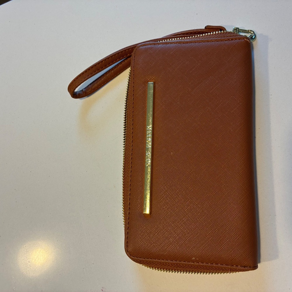 Steve Madden‎ Brown Faux Leather Zip Around Wristlet Wallet Clutch